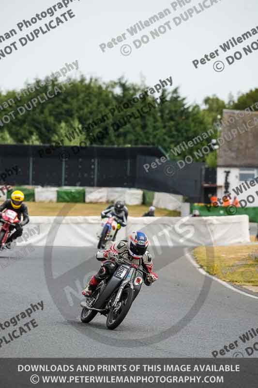 Vintage motorcycle club;eventdigitalimages;mallory park;mallory park trackday photographs;no limits trackdays;peter wileman photography;trackday digital images;trackday photos;vmcc festival 1000 bikes photographs